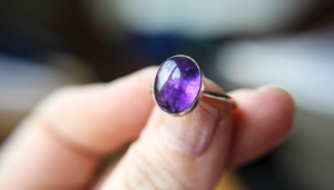 Anillo múltiple inteligente de plata de ley artesanal amatista 8X10mm Ajuste de bisel forma mixta para regalo de feliz cumpleaños para ella - Product Image 3