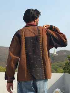 Chemise décontractée pour homme en coton tricoté 100% à manches longues, coupe ample, motif floral, style hip-hop, grande taille, collection hiver, fabriquée à la main par Kantha VIRATRA IMPEX - Product Image 5