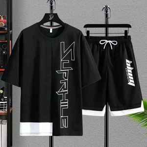 Costume de sport décontracté à la mode pour hommes pour l'été T-shirt à manches courtes et short de style High Street Ensemble deux pièces pour l'automne - Product Image 2