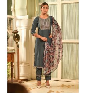 Maruti moda verano especial cómodo pesado rayón bordado Kurtis conjunto nuevo catálogo ropa india y paquistaní - Product Image 4