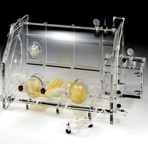 Guantera de vacío de vidrio Cámara de aislamiento hermético para experimentos biomédicos sensibles al oxígeno/humedad Tamaños personalizados disponibles - Product Image 6