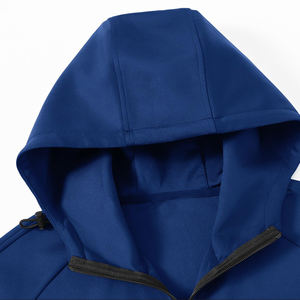 Survêtement en coton Signature pour homme avec une élégante veste zippée sur le devant avec pantalon assorti pour un confort moderne décontracté et élégant - Product Image 3