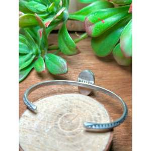 Navajo Handmade Kingman Turquoise & Sterling Silver Fashion Cuff Bracelet Kingman Turquoise & Sterling Silver - Product Image 4