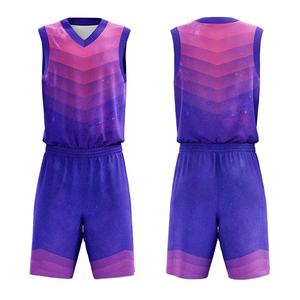 Vente en gros d'uniformes de basket-ball pour hommes, ensemble de vêtements de sport imprimés sur mesure pour les matchs d'entraînement et les événements promotionnels - Product Image 2
