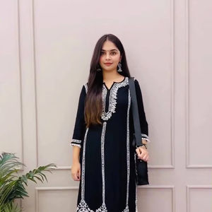 Haute qualité dernière dernière conception lourde haut avec Sharara Wear femmes mode fournisseur et exportateur Pure rayonne brodé haut - Product Image 1