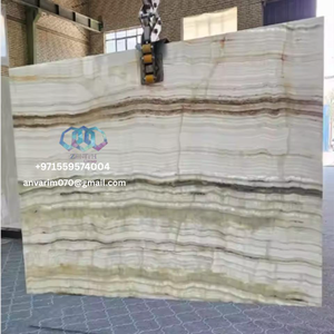 Dalles d'onyx polies Zenith - Design moderne durable pour les intérieurs de salles de bain et de cuisines - Product Image 1