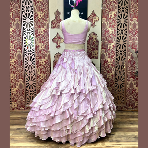 Elegante Lehenga de color lavanda adornado con Beats & Sparkling Diamond Hand Touching Work para todas las ocasiones Proveedor de India - Product Image 2