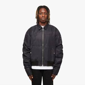 Blouson bombardier pour homme-noir, coupe à épaules tombantes avec broderie 2D et 3D et poches avant boutonnées - Product Image 3