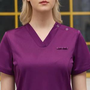 Uniforme médical personnalisé respirant uniforme d'infirmière d'hôpital à col en V pour femmes costume de gommage médical service OEM avec logo - Product Image 4