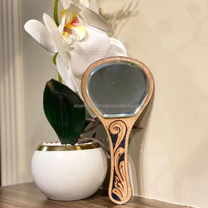 Nuevo espejo de mano de cuero con grabado, espejo de mano de maquillaje de cuero genuino occidental, espejo Vintage personalizado, regalo para ella - Product Image 5