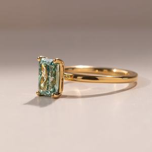 Anillo de Moissanita Verde Radiante de Lujo, Regalo de Aniversario de Oro, Joyería Nupcial, Precio de Fabricante Personalizado - Product Image 5