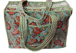 Bolso de mano de algodón a la moda de fabricante, bolso de viaje de hombro acolchado con estampado de bloques de mano de diseñador con cierre de cremallera de gran tamaño - Product Image 2