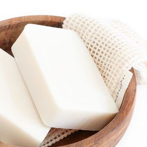 Barra de jabón de sal del Himalaya pura con diseño tallado-Cuidado natural de la piel y regalo decorativo de bienestar - Product Image 1