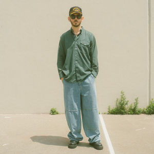 กางเกงยีนส์ขาดกลางขาตรงสำหรับผู้ชาย, ผ้าฝ้ายสีฟ้าอ่อนระบายอากาศได้ดีเหมาะสำหรับใส่ในฤดูร้อน - Product Image 4