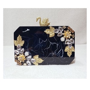 Hot Selling Trendy <b>Red</b> Color Resin Clutch Purse with Unique Marble Finish Durable Design Handbag Women Clutch Best For Christmas - Product Image 3