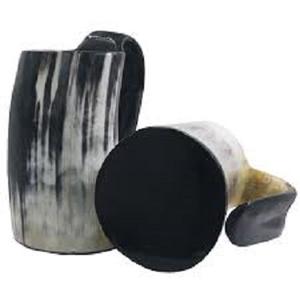 Tasses Viking faites à la main avec marquage gravé du logo Tasse en corne originale Corne à boire Viking polie Tasses à boire sculptées à la main - Product Image 1