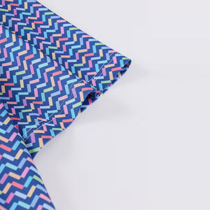 เสื้อกอล์ฟผู้ชายคุณภาพสูง ป้องกันริ้วรอย ดีไซน์ผ่าข้างลายพระจันทร์ครึ่งเสี้ยว พิมพ์ลายแบบซับลิเมชั่น ผ้าถัก ระบายอากาศได้ดี ทรงเข้ารูป - Product Image 6