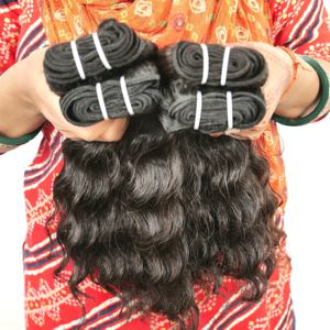 Templo indio Color de cabello natural Paquete negro Rizado Sedoso WAV cabello virgen Boules web templo humano precios de cabello crudo en la India - Product Image 4