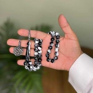 Tasbih en résine naturelle de qualité supérieure, chapelet islamique, tasbeeh musulman, fait à la main en Inde - Product Image 2