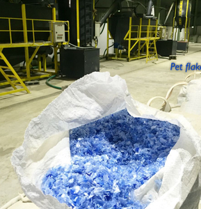 Hojuelas de Plástico de Polipropileno (PP) Azul en Fardos, Resistentes a Químicos, Aptas para Aplicaciones Médicas y Alimentarias - Product Image 1