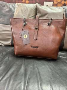 Sac fourre-tout vintage en cuir véritable de haute qualité pour femme, avec fermeture éclair réglable et chaînes de luxe – Articles de mode féminins - Product Image 2