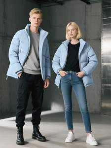 Proveedor OEM personalizado Puffer chaqueta hombres 2025 moda Cálido impermeable ligero aislamiento invierno prendas de vestir exteriores a granel al por mayor - Product Image 2