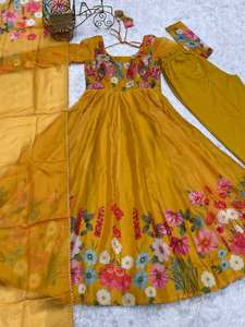Vestido de Trabajo Ligero y Suave con Estampado Floral Amarillo y Diseño Cultural Occidental, Cuello Redondo, Estilo Salwar Largo, Secado Rápido, para Todas las Temporadas, Ideal para Fiestas - Product Image 6