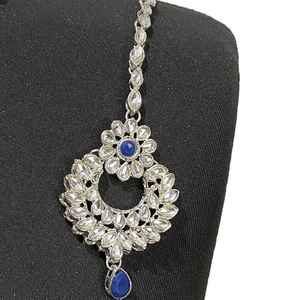 Vente en gros de parures de bijoux tendance pour femmes en cuivre plaqué or et acier inoxydable avec zircon, 3 pièces, pour mariages et fêtes - Product Image 5