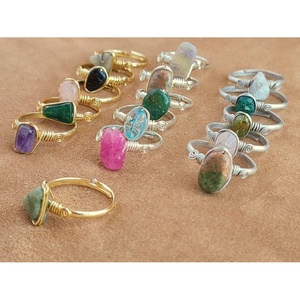 แหวนแฟชั่นอัญมณีชุบทองและเงินแบบมีสไตล์สำหรับขาย - Product Image 2