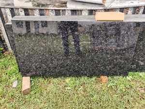 Dalles et carreaux de granit noir cendré de qualité supérieure durables élégants et parfaits pour les comptoirs, les revêtements de sol et les revêtements muraux - Product Image 3