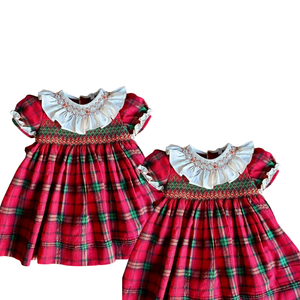 Vestidos Tradicionales para Bebés con Bordado a Mano, Vestido para Niñas, Diseño a Cuadros Rojo y Verde Festivo, Compra al por Mayor en Vietnam, Vestidos con Nido de Abeja - Product Image 2