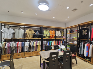 Camiseta Corta de Estilo Urbano para Hombre, Lavada al Ácido, con Estampado Personalizado, Desgastada, Rasgada, Mangas Largas, 100% Algodón de Punto - Product Image 4