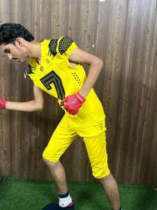 Uniformes de football américain respirants en gros pour équipes, tenues d'entraînement de football, uniformes de football personnalisés sublimés - Product Image 2