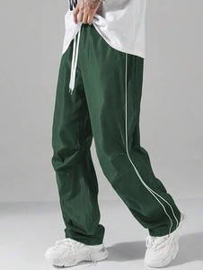 Streetwear pour hommes, pantalon de survêtement en nylon violet style Hip Pop empilé avec impression de logo personnalisé, taille moyenne, coupe ample, fermeture à cordon de serrage - Product Image 2