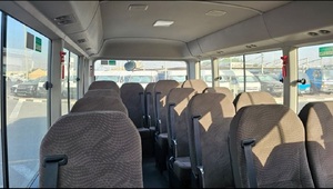 NUOVISSIMO Toyota Coaster 2026 23 Posti 4.2L Potenza 185 CV 6 Cilindri 4X2 Diesel Trazione Posteriore Trasmissione Manuale Guida a Sinistra - Product Image 3