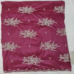 Splendeur Culturelle George Wrapper Tissu en Maille Dupion Écologique avec Broderie de Paillettes et Pierres Motif Floral Tissu Confortable pour Mariage - Product Image 1