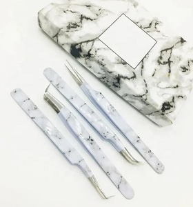 Ensemble de 4 pinces à épiler en acier inoxydable de haute qualité, couleur or, pour sourcils et cils, avec pointe fine et ciseaux à ressort - Product Image 3