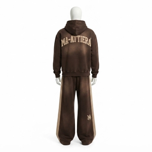 Conjunto de chándal de dos piezas para hombre, estilo streetwear, con sudadera con capucha extragrande con cremallera y pantalones deportivos de pierna ancha, con efecto lavado personalizado. - Product Image 3