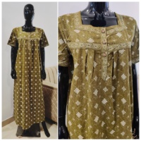 Robe de Nuit Longue Maxi en Coton pour Femme, Douce et Confortable, Motif Fleurs, Idéale pour la Maison, Disponible en Gros (Inde)