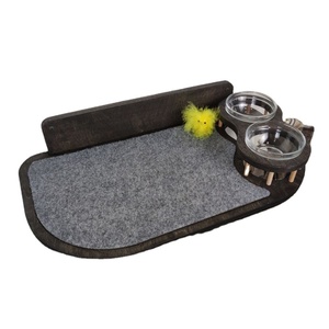 Station d'alimentation murale pour chat avec griffoir et étagère de repos, table à manger flottante en bois pour chat - Product Image 1