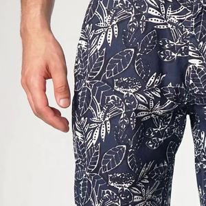 ชุดสตรีทผ้าฝ้ายสั้นเต็มตัวสำหรับผู้ชายกางเกงขาสั้นพิมพ์ลายดอกไม้แบบกลับด้านได้ - Product Image 2