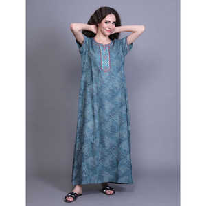 Camisón Alpine ODM con Bolsillo Lateral, Cierre con Cordón, Logotipo Personalizado, Tejido Suave y Cuello Bordado - Product Image 3