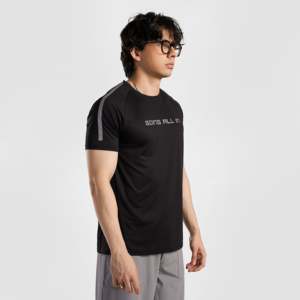 เสื้อยืดออกกำลังกายสีดำ All in Active สำหรับฟิตเนสและออกกำลังกาย - Product Image 6