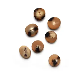 Haute qualité grande corne de vache et corne de buffle boutons étoile coeur carré motif pour femmes manteaux chemises bouton blancs pour vêtements - Product Image 6