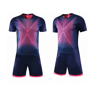 定制足球队名称足球服批发工厂制造足球服套装光滑透气最新足球服