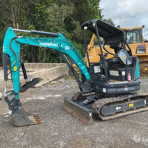 Mini pelle Sunward SWE25UF fiable avec moteur économe en carburant et construction solide pour les projets de construction exigeants - Product Image 4