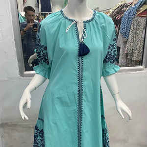 Vestido Abaya Largo y Modesto para Mujer, Tejido Islámico 100% Algodón, Bordado, Cierre Tradicional Musulmán, Lavable, Cintura Natural - Product Image 1