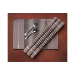 แผ่นรองบนโต๊ะผ้าคอตตอนปักลายทางขนาด13x19 160 GSM แห้งเร็วทำด้วยมือในอินเดีย100% รับประทานอาหารออกแบบได้ตามต้องการ - Product Image 2