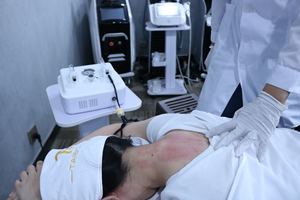 Thérapie de désintoxication lymphatique élimination des vergetures Machine <span class=keywords><strong>anti</strong></span>-cellulite vergetures grattage Machine de thérapie de massage - Product Image 6