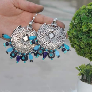 Pendientes de perlas de imitación de acero inoxidable Chapado en plata Vintage para niños Kuchi afgano de moda 2024 nuevo diseño patrón de flores - Product Image 3